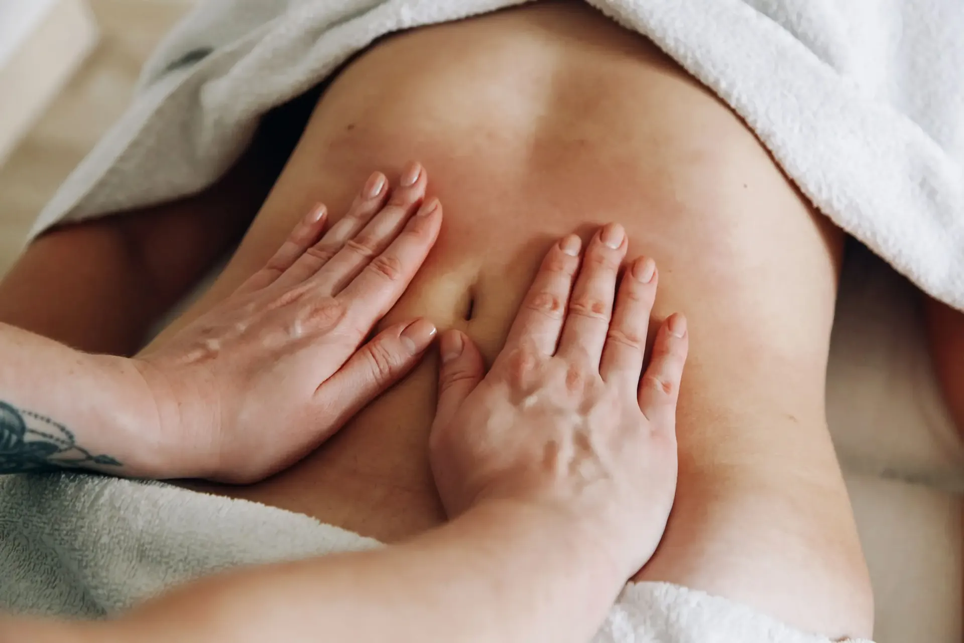 Patient receiving Maya abdominal therapy.